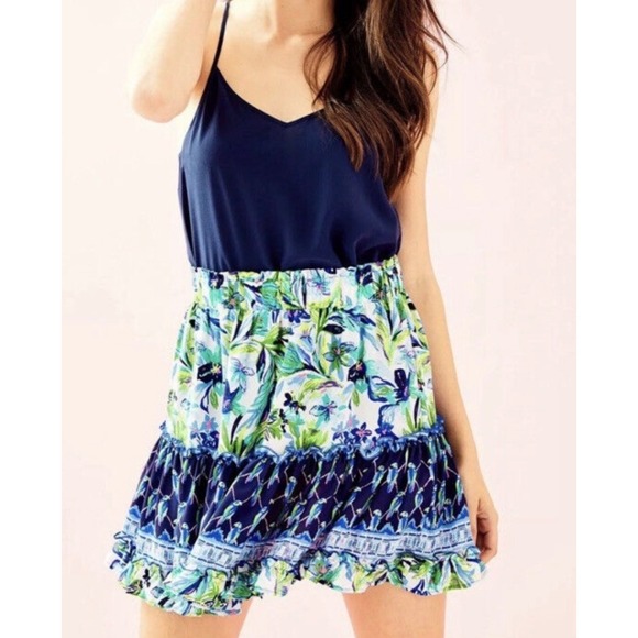 Lilly Pulitzer Dresses & Skirts - Lilly Pulitzer Tiered Mini Skirt Blue Green Tropical Parrot Floral Large